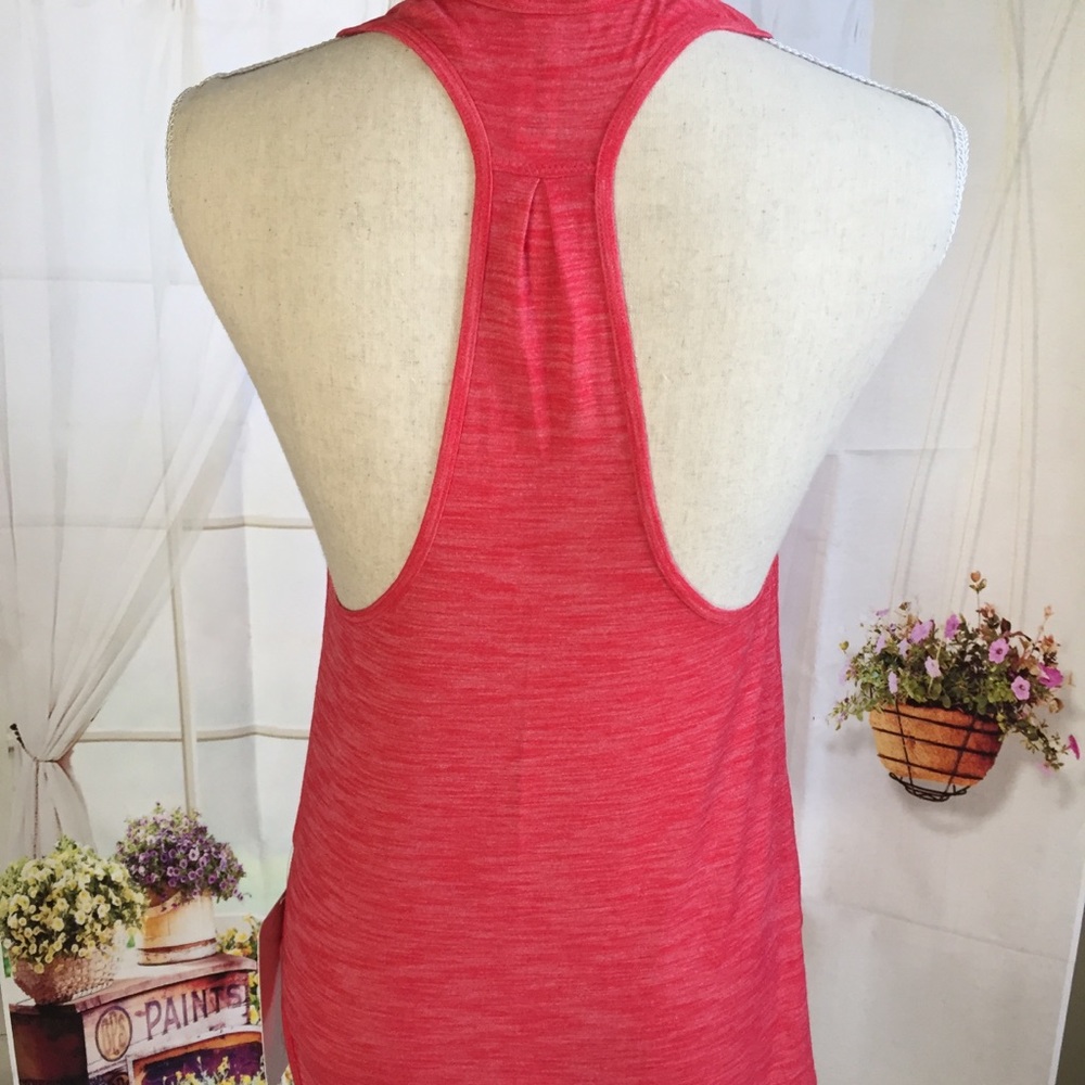 NWT HLUS RED LULULEMON 105 SINGLET TANK - 2 4 6 - Picture 3 of 8